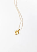 COLLAR LOLITA PEARLS CORTO | https://www