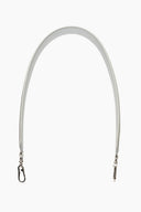 CADENA PIEL PLANA HOMBRO PLATA / OLIVIA MAREQUE | https://www