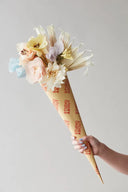 RAMO DE 8 FLORES DE PAPEL / STUDIO ABOUT | https://www