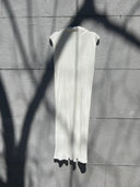 VESTIDO CUELLO ALTO SIN MANGAS (BLANCO) / SOLOTRE | https://www