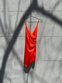 VESTIDO CORTO Y TIRANTES (NARANJA) / SOLOTRE | https://www