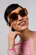 SALLY SUN STORM / KOMONO | https://www