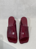 SANDALIA VENICE RUBINO / POEVE | https://www