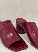 SANDALIA VENICE RUBINO / POEVE | https://www