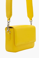 BOLSO PANTONE AMARILLO + CADENA RIZADA HOMBRO Y PLANA LARGA / OLIVIA MAREQUE