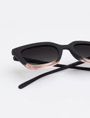 HALE 901 BLACK & PINK / TIWI