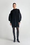 VESTIDO DE PUNTO NEGRO / MOUTAKI