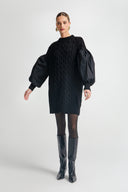 VESTIDO DE PUNTO NEGRO / MOUTAKI