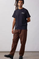 CAMISETA EATING ADVENTURES - NEGRA / SERVICE WORKS