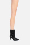 UNUK BOTA / TWENTY FOUR HAITCH