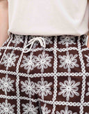 SHORT GUJO MARRÓN / OLOW