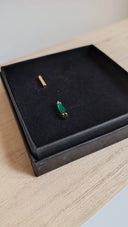 PENDIENTES CRISTAL STUDS VERDE  / SEW A SONG