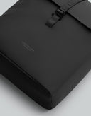 MOCHILA DÄSH BUCKET BLACK / GASTON LUGA