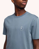 CAMISETA FLYING  STEEL BLUE / OLOW